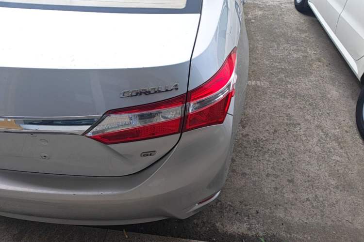 Used Toyota Corolla 2014 1.6L CVT GL Right Rear Taillight