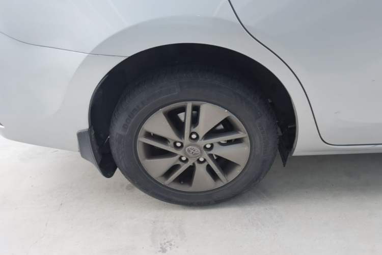 Used Toyota Corolla 2014 1.6L Manual GL Right Rear Wheel Hub