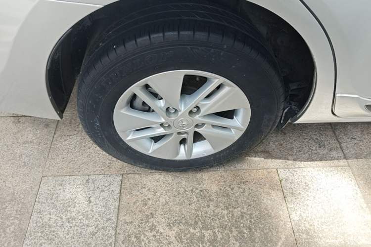 Used Toyota Corolla 2014 1.6L CVT GL-i Right Rear Wheel Hub
