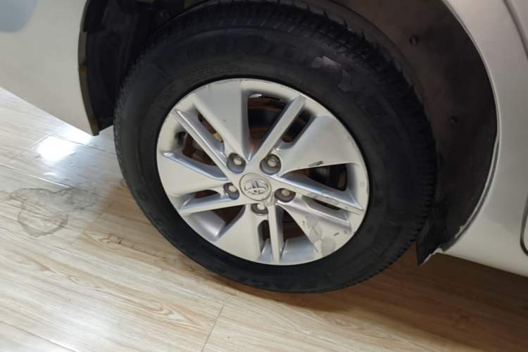 Used Toyota Corolla 2014 1.6L CVT GL Right Rear Wheel Hub