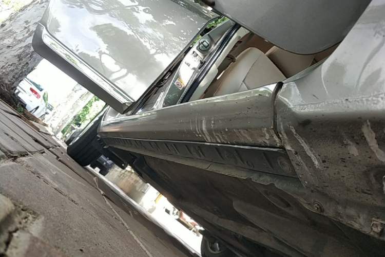 Used Toyota Corolla 2014 1.6L CVT GL-i Right Side Sill