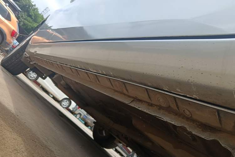 Used Toyota Corolla 2014 1.6L CVT GL Right Side Sill