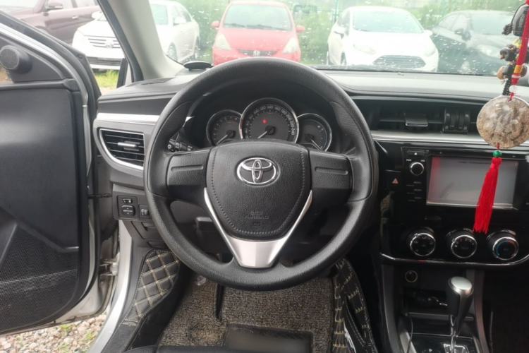 Used Toyota Corolla 2014 1.6L CVT GL Steering Wheel