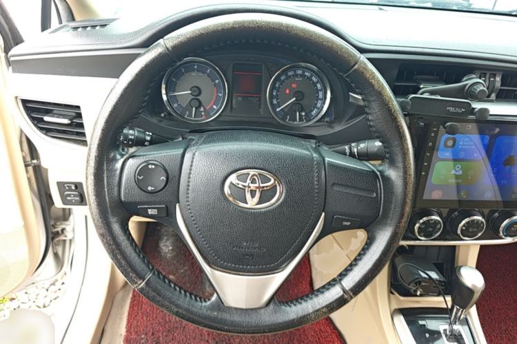 Used Toyota Corolla 2014 1.6L CVT GL-i Leather Edition Steering Wheel