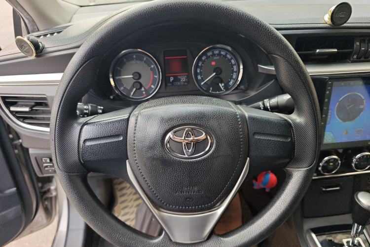 Used Toyota Corolla 2014 1.6L CVT GL-i Steering Wheel