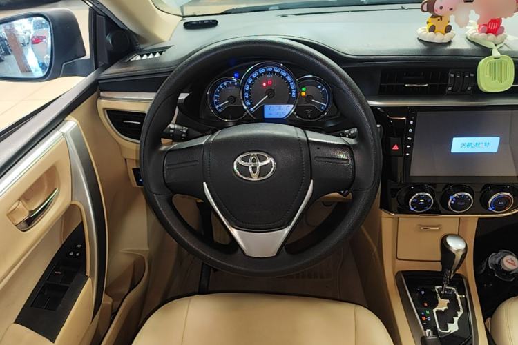Used Toyota Corolla 2014 1.6L CVT GL Steering Wheel
