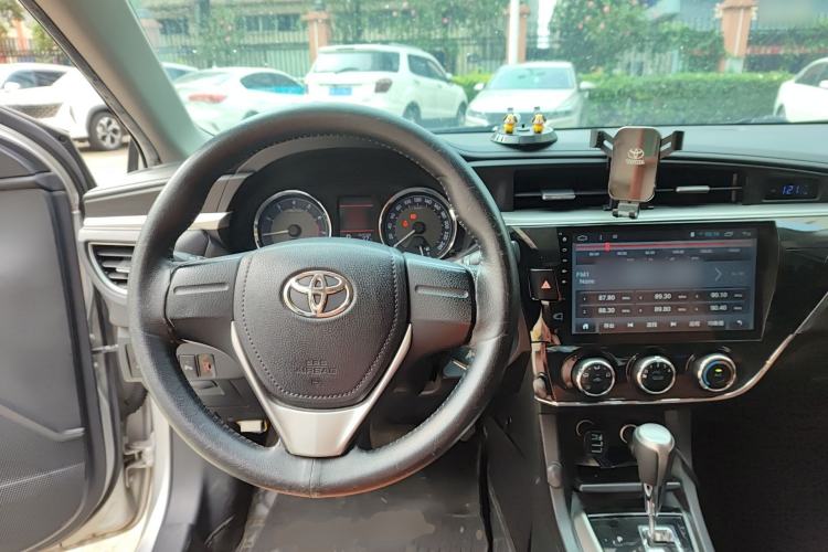 Used Toyota Corolla 2014 1.6L CVT GL-i Steering Wheel
