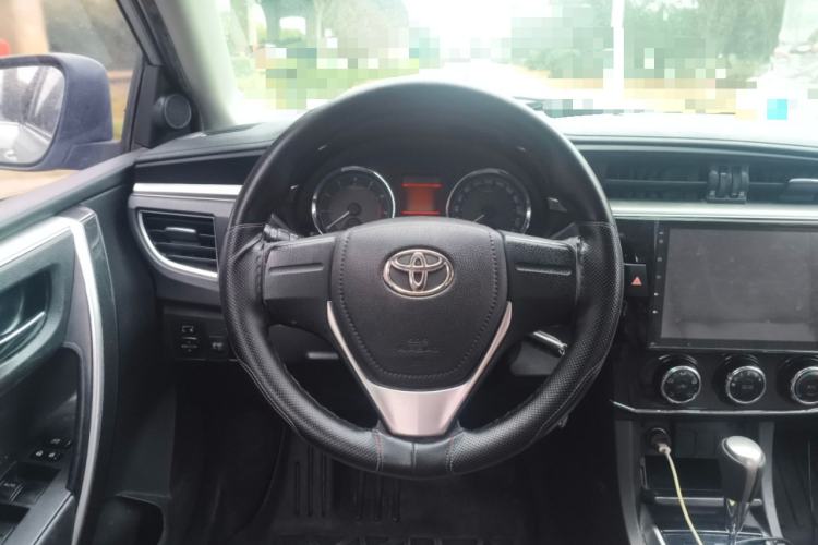 Used Toyota Corolla 2014 1.6L CVT GL-i Steering Wheel