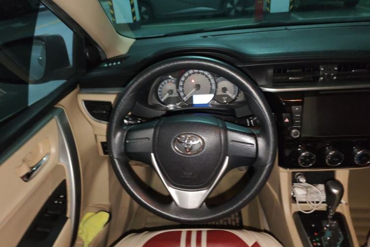 Used Toyota Corolla 2014 1.6L CVT GL Steering Wheel