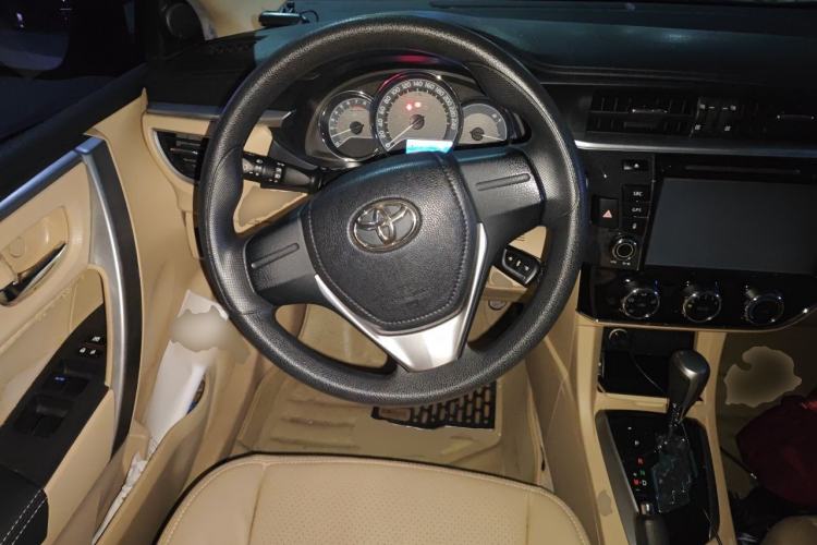Used Toyota Corolla 2014 1.6L CVT GL Steering Wheel