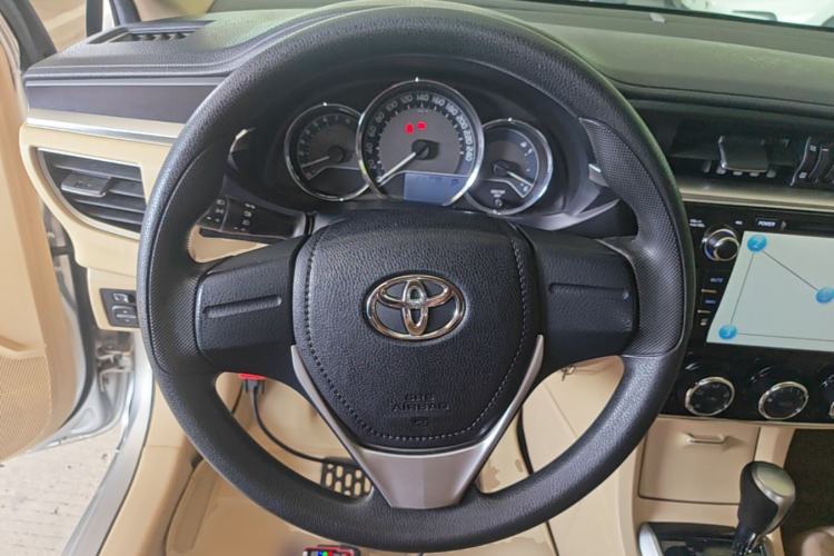 Used Toyota Corolla 2014 1.6L CVT GL Steering Wheel