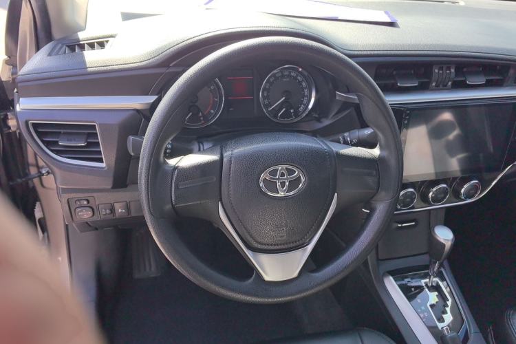 Used Toyota Corolla 2014 1.6L CVT GL-i Steering Wheel