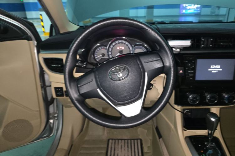 Used Toyota Corolla 2014 1.6L CVT GL Steering Wheel
