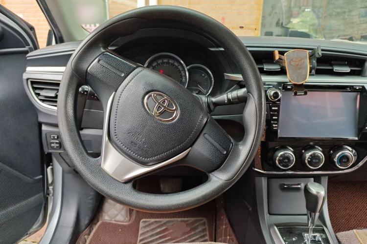 Used Toyota Corolla 2014 1.6L CVT GL Steering Wheel