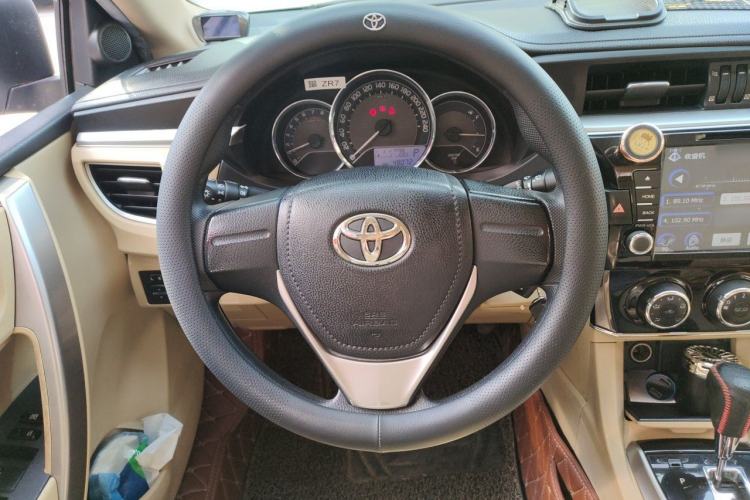 Used Toyota Corolla 2014 1.6L CVT GL Steering Wheel