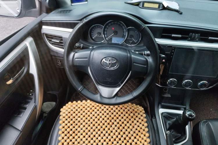 Used Toyota Corolla 2014 1.6L Manual GL Steering Wheel