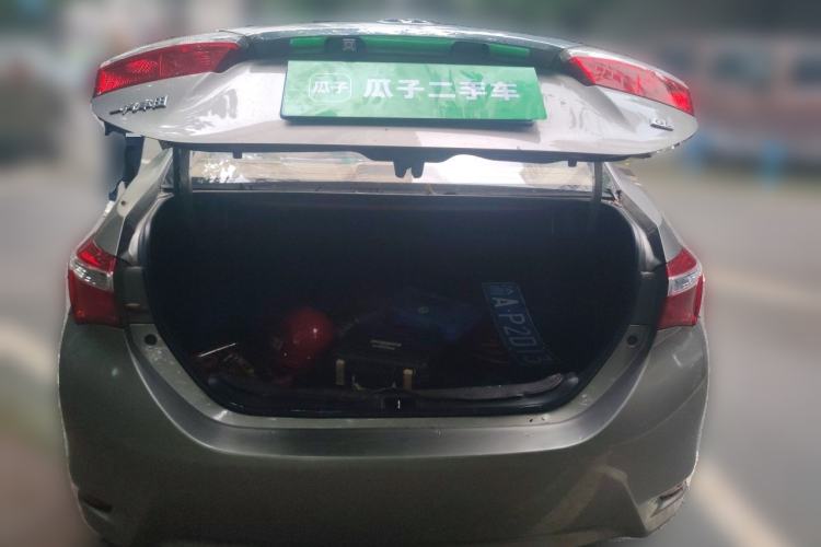 Used Toyota Corolla 2014 1.6L CVT GL Trunk