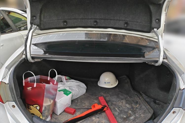 Used Toyota Corolla 2014 1.6L CVT GL Trunk