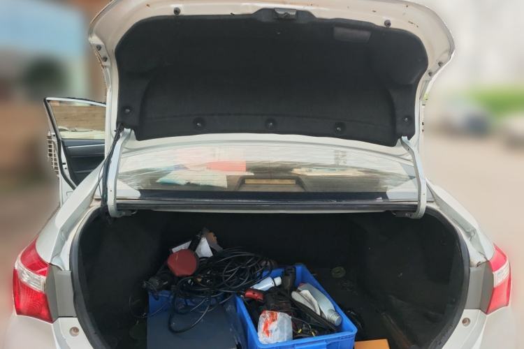 Used Toyota Corolla 2014 1.6L CVT GL Trunk
