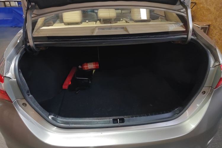 Used Toyota Corolla 2014 1.6L CVT GLX-i Trunk