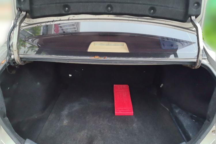 Used Toyota Corolla 2014 1.6L CVT GL-i Trunk