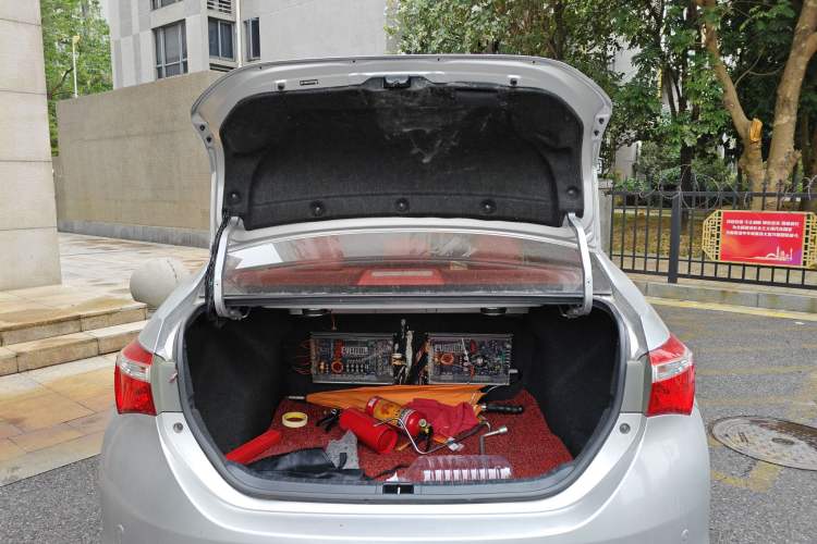 Used Toyota Corolla 2014 1.6L CVT GL-i Trunk