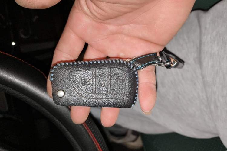 Used Toyota Corolla 2014 1.6L CVT GL-i Vehicle Key