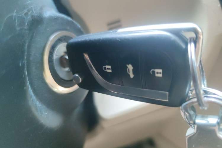 Used Toyota Corolla 2014 1.6L CVT GL Vehicle Key