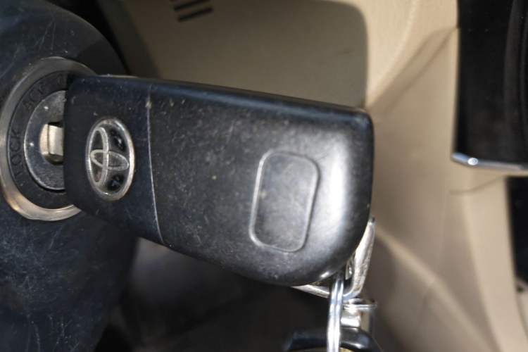 Used Toyota Corolla 2014 1.6L CVT GL Vehicle Key