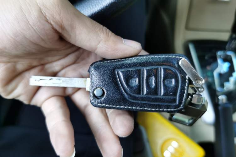 Used Toyota Corolla 2014 1.6L CVT GL Vehicle Key
