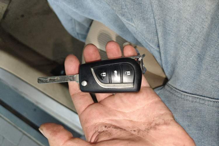 Used Toyota Corolla 2014 1.6L CVT GL-i Vehicle Key