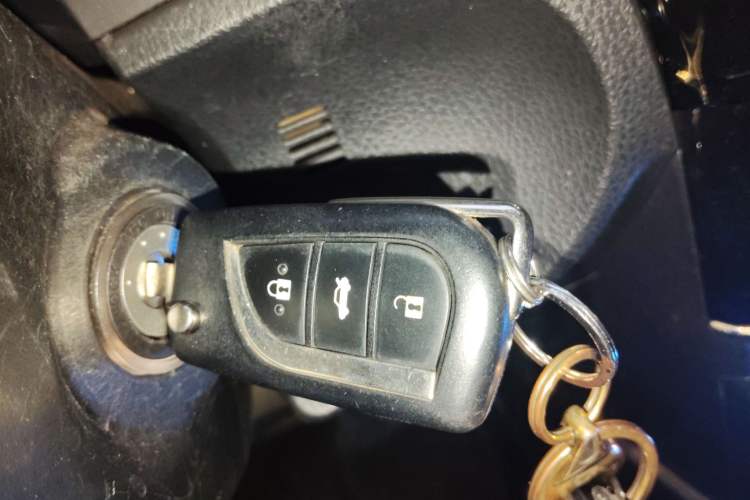 Used Toyota Corolla 2014 1.6L Manual GL Vehicle Key