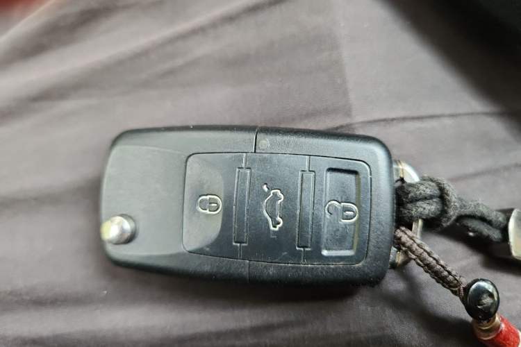 Used Toyota Corolla 2014 1.6L CVT GL-i Vehicle Key