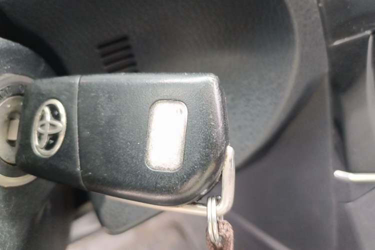 Used Toyota Corolla 2014 1.6L CVT GL Vehicle Key