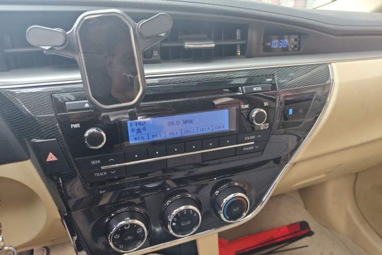 Used Toyota Corolla 2014 1.6L CVT GL-i Audio And AC Panel