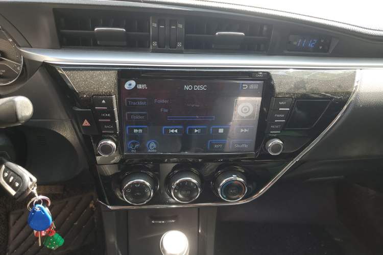 Used Toyota Corolla 2014 1.6L CVT GL Audio And AC Panel