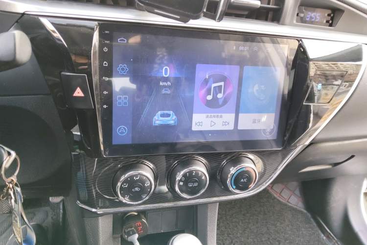 Used Toyota Corolla 2014 1.6L CVT GL-i Leather Edition Audio And AC Panel