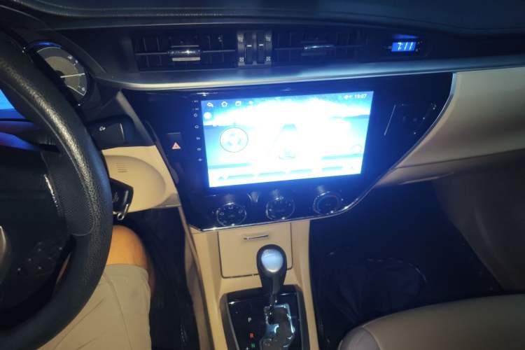 Used Toyota Corolla 2014 1.6L CVT GL Audio And AC Panel