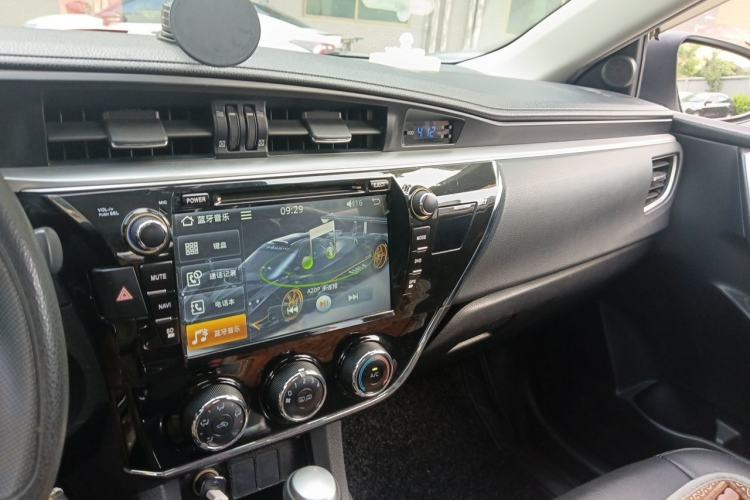 Used Toyota Corolla 2014 1.6L CVT GL Audio And AC Panel