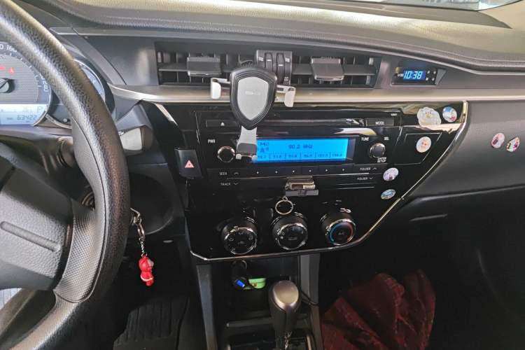 Used Toyota Corolla 2014 1.6L CVT GL Audio And AC Panel