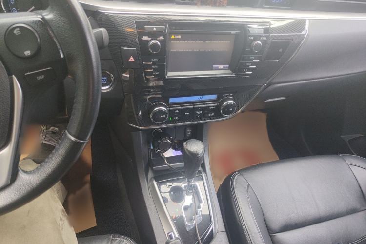 Used Toyota Corolla 2014 1.6L CVT GLX-i Audio And AC Panel