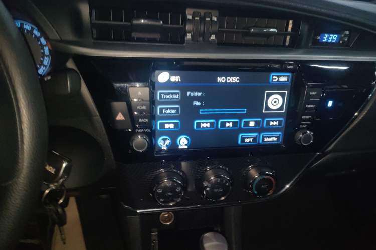 Used Toyota Corolla 2014 1.6L CVT GL-i Audio And AC Panel