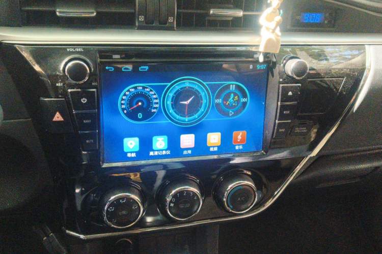 Used Toyota Corolla 2014 1.6L CVT GL Audio And AC Panel