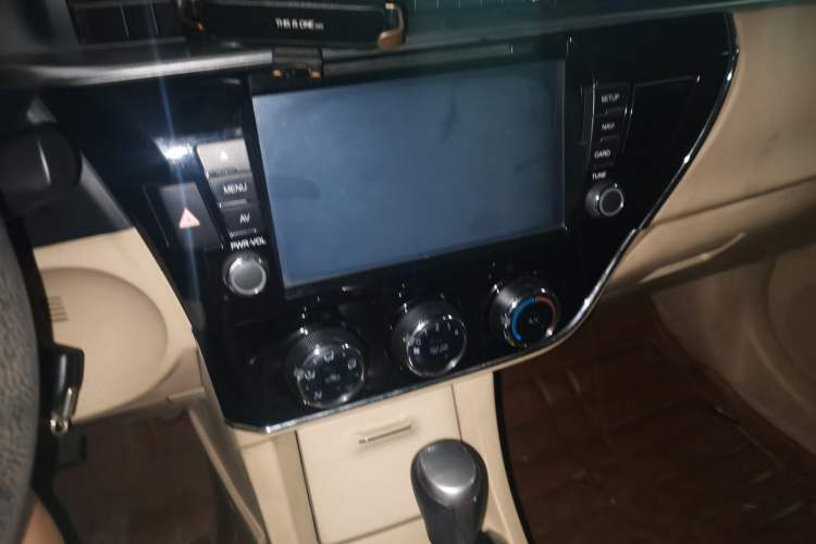 Used Toyota Corolla 2014 1.6L CVT GL Audio And AC Panel