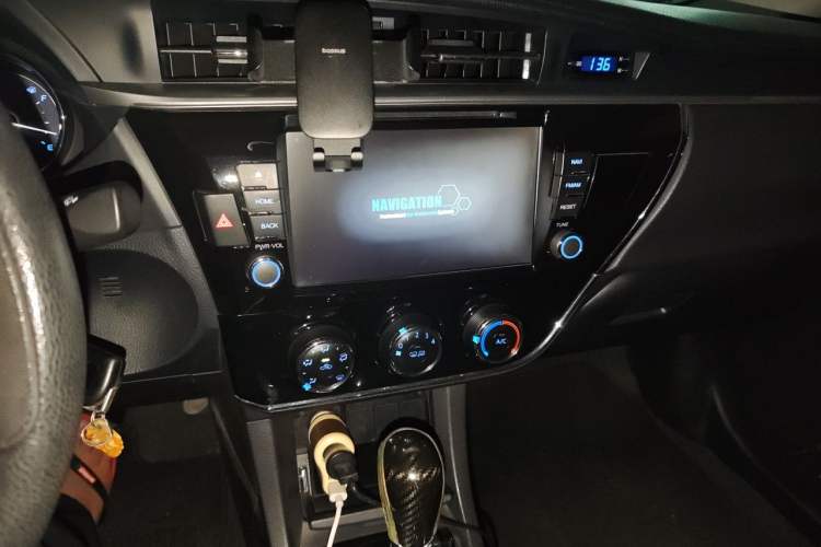 Used Toyota Corolla 2014 1.6L CVT GL Audio And AC Panel