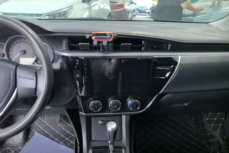 Used Toyota Corolla 2014 1.6L CVT GL Audio And AC Panel