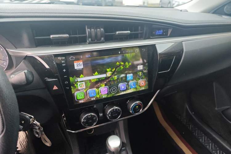 Used Toyota Corolla 2014 1.6L CVT GL Audio And AC Panel