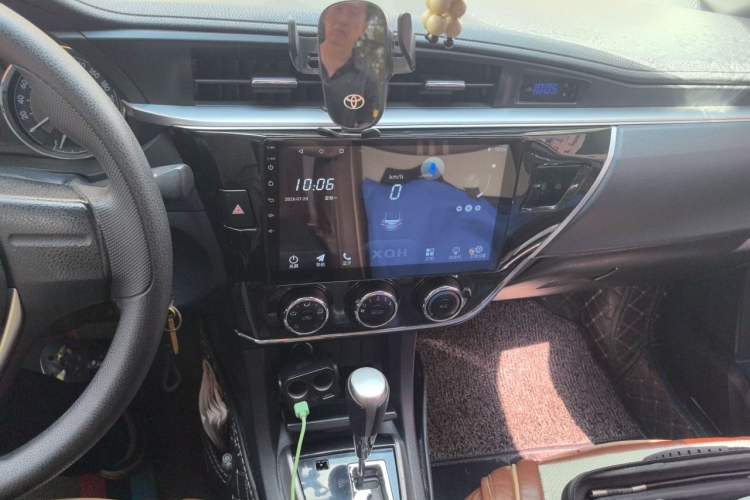 Used Toyota Corolla 2014 1.6L CVT GL-i Audio And AC Panel