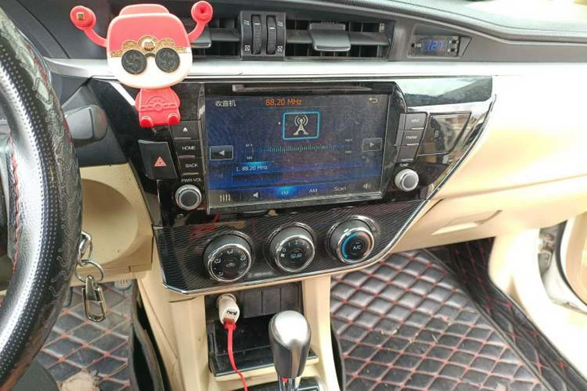 Used Toyota Corolla 2014 1.6L CVT GL-i Leather Edition Audio And AC Panel