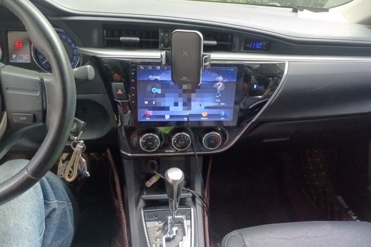 Used Toyota Corolla 2014 1.6L CVT GL-i Leather Edition Audio And AC Panel
